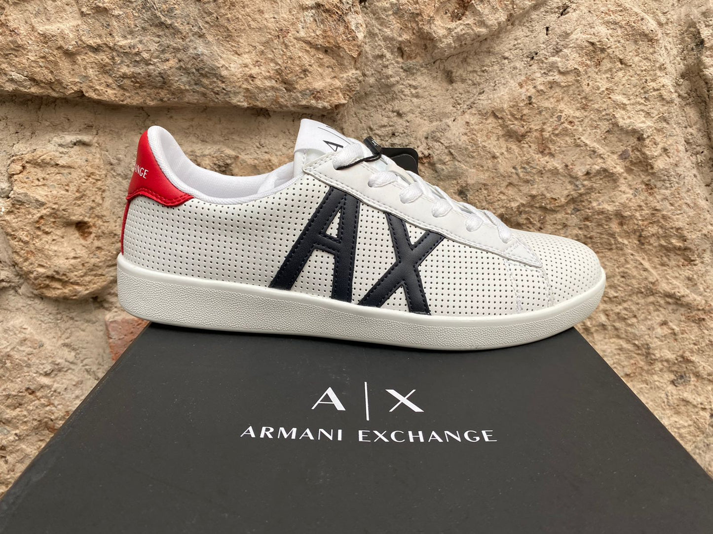 Armani Exchange piel logo AX